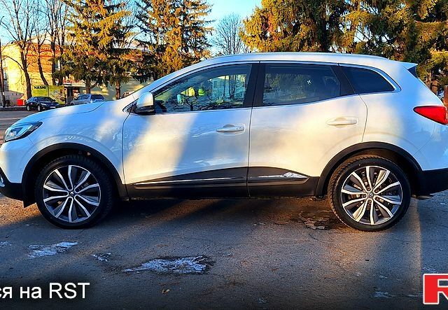 Белый Рено Kadjar, объемом двигателя 15 л и пробегом 173 тыс. км за 15900 $, фото 3 на Automoto.ua