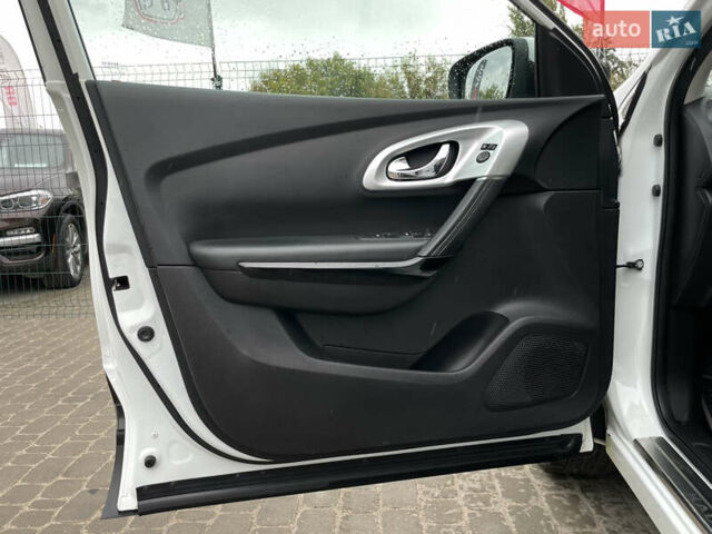 Білий Рено Kadjar, об'ємом двигуна 1.5 л та пробігом 200 тис. км за 16899 $, фото 22 на Automoto.ua