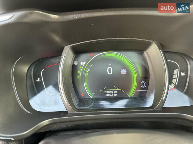 Белый Рено Kadjar, объемом двигателя 1.5 л и пробегом 230 тыс. км за 16000 $, фото 103 на Automoto.ua