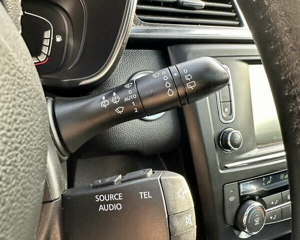 Белый Рено Kadjar, объемом двигателя 1.5 л и пробегом 230 тыс. км за 16000 $, фото 77 на Automoto.ua