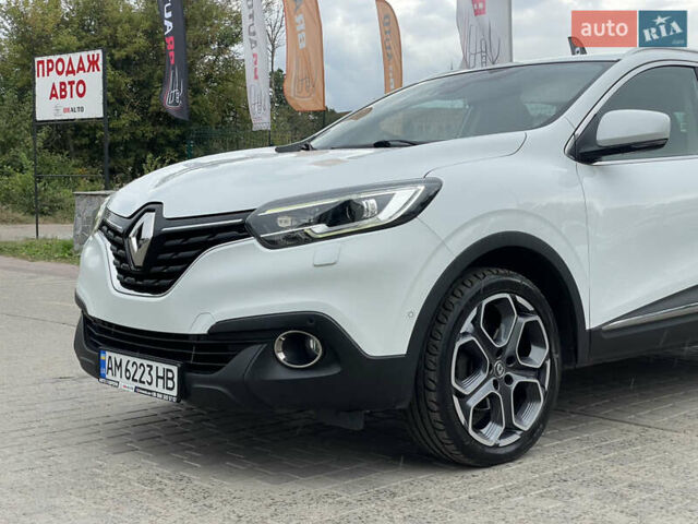 Білий Рено Kadjar, об'ємом двигуна 1.5 л та пробігом 200 тис. км за 16899 $, фото 3 на Automoto.ua