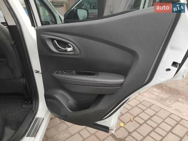 Белый Рено Kadjar, объемом двигателя 1.46 л и пробегом 210 тыс. км за 17200 $, фото 16 на Automoto.ua