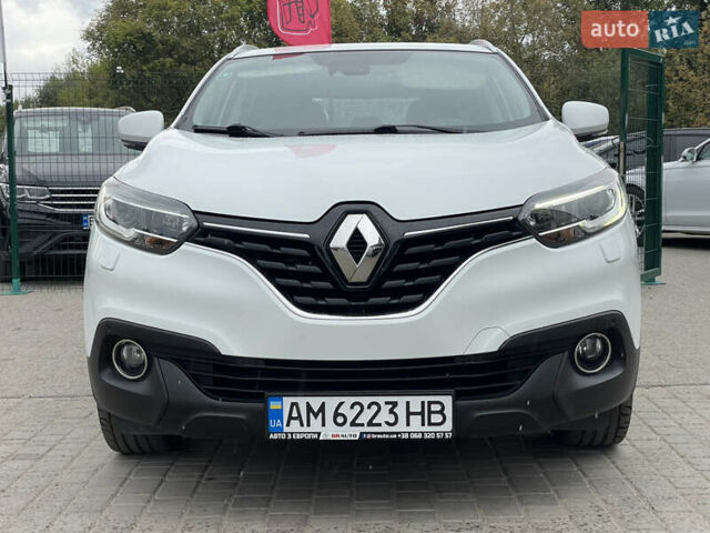 Білий Рено Kadjar, об'ємом двигуна 1.5 л та пробігом 200 тис. км за 16899 $, фото 4 на Automoto.ua