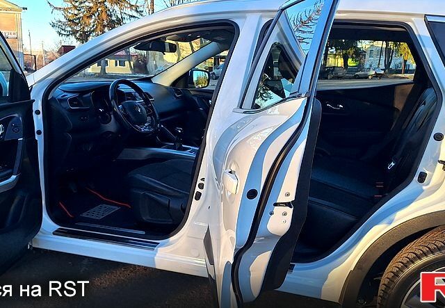 Белый Рено Kadjar, объемом двигателя 15 л и пробегом 173 тыс. км за 15900 $, фото 8 на Automoto.ua