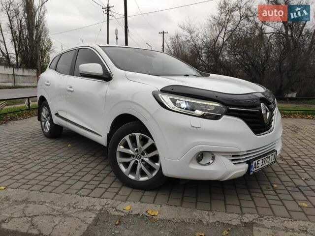 Белый Рено Kadjar, объемом двигателя 1.46 л и пробегом 210 тыс. км за 17200 $, фото 4 на Automoto.ua