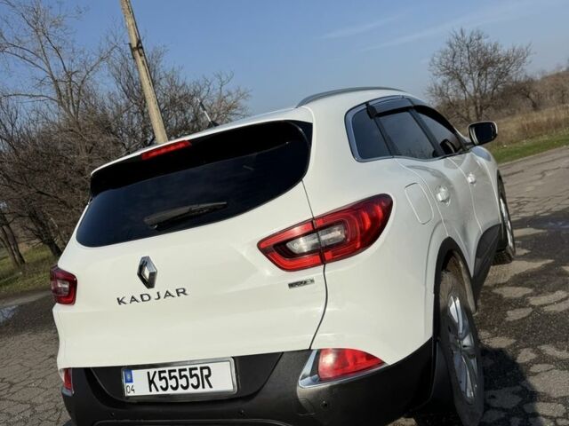 Белый Рено Kadjar, объемом двигателя 1.5 л и пробегом 250 тыс. км за 14700 $, фото 5 на Automoto.ua