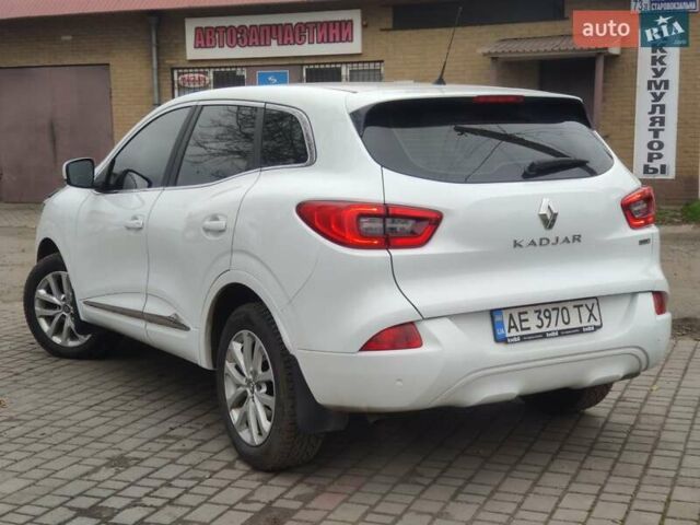 Белый Рено Kadjar, объемом двигателя 1.46 л и пробегом 210 тыс. км за 17200 $, фото 2 на Automoto.ua