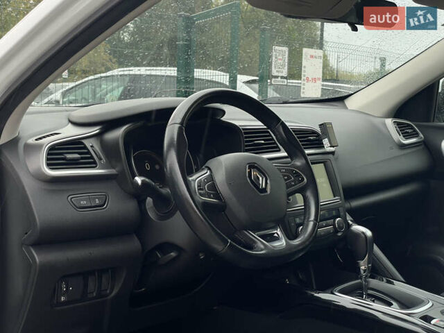 Білий Рено Kadjar, об'ємом двигуна 1.5 л та пробігом 200 тис. км за 16899 $, фото 23 на Automoto.ua