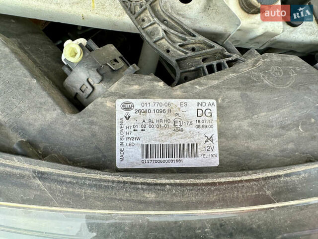 Белый Рено Kadjar, объемом двигателя 1.5 л и пробегом 230 тыс. км за 16000 $, фото 24 на Automoto.ua