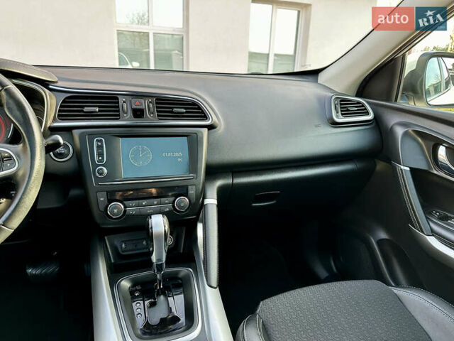 Белый Рено Kadjar, объемом двигателя 1.5 л и пробегом 230 тыс. км за 16000 $, фото 67 на Automoto.ua