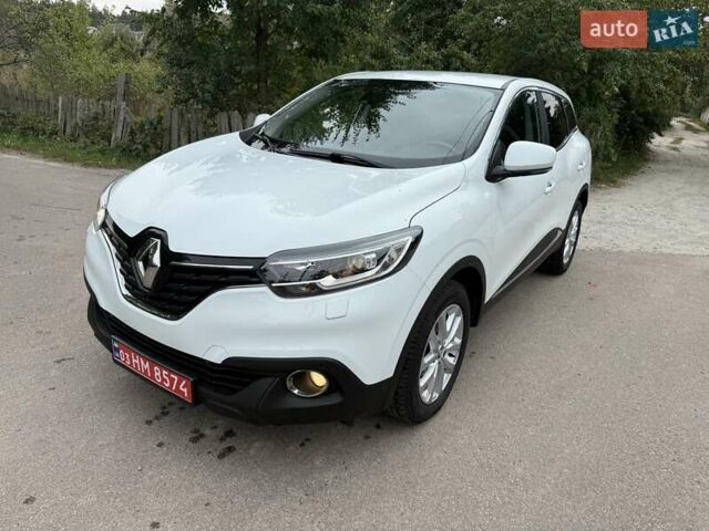 Белый Рено Kadjar, объемом двигателя 1.46 л и пробегом 192 тыс. км за 17700 $, фото 1 на Automoto.ua