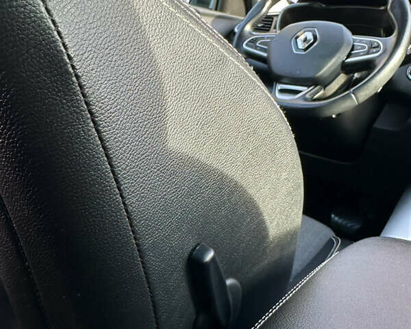 Белый Рено Kadjar, объемом двигателя 1.5 л и пробегом 230 тыс. км за 16000 $, фото 69 на Automoto.ua