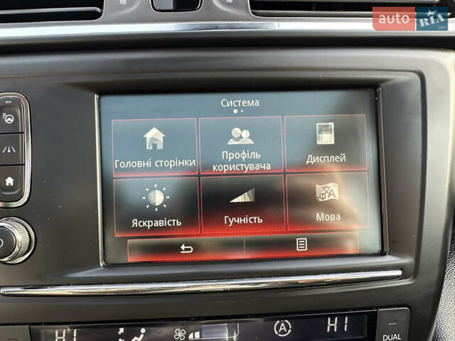 Белый Рено Kadjar, объемом двигателя 1.5 л и пробегом 230 тыс. км за 16000 $, фото 94 на Automoto.ua