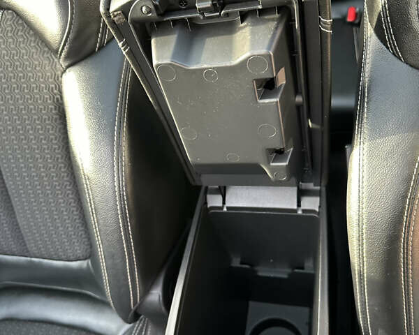 Белый Рено Kadjar, объемом двигателя 1.5 л и пробегом 230 тыс. км за 16000 $, фото 91 на Automoto.ua