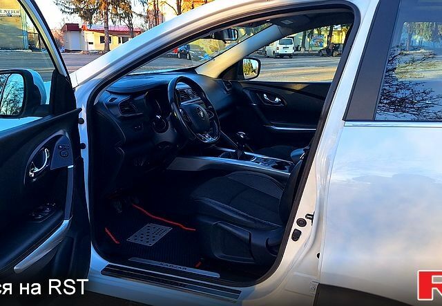 Белый Рено Kadjar, объемом двигателя 15 л и пробегом 173 тыс. км за 15900 $, фото 7 на Automoto.ua