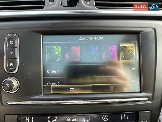 Белый Рено Kadjar, объемом двигателя 1.5 л и пробегом 230 тыс. км за 16000 $, фото 100 на Automoto.ua