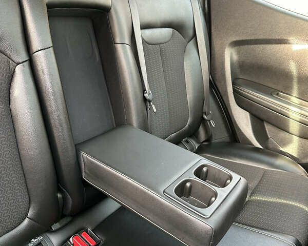 Белый Рено Kadjar, объемом двигателя 1.5 л и пробегом 230 тыс. км за 16000 $, фото 48 на Automoto.ua