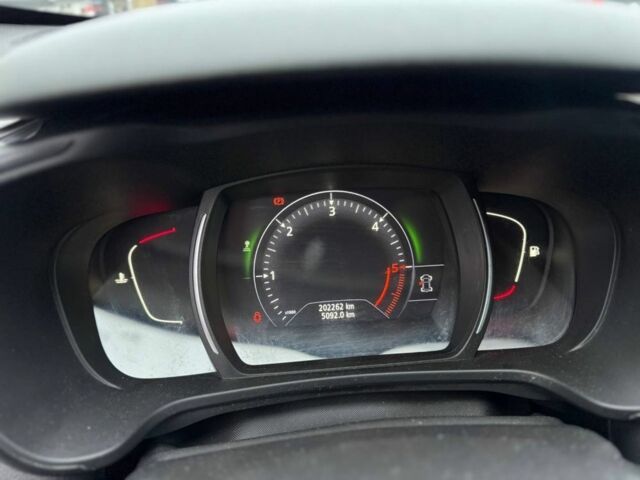 Белый Рено Kadjar, объемом двигателя 1.5 л и пробегом 202 тыс. км за 14700 $, фото 6 на Automoto.ua