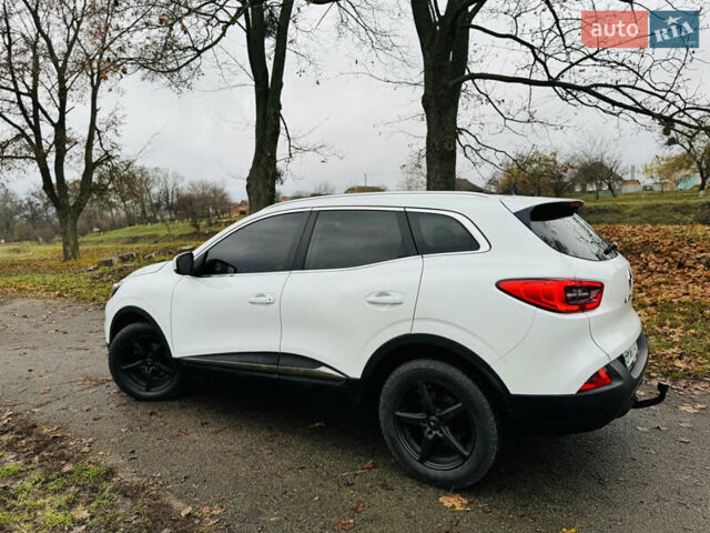 Белый Рено Kadjar, объемом двигателя 1.5 л и пробегом 67 тыс. км за 18500 $, фото 7 на Automoto.ua