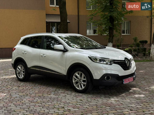 Белый Рено Kadjar, объемом двигателя 1.5 л и пробегом 182 тыс. км за 15500 $, фото 1 на Automoto.ua