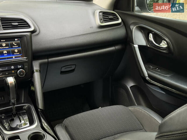 Белый Рено Kadjar, объемом двигателя 1.5 л и пробегом 182 тыс. км за 15500 $, фото 42 на Automoto.ua