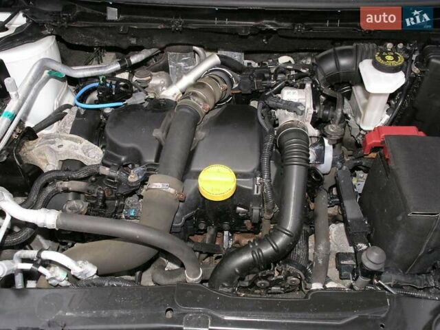 Белый Рено Kadjar, объемом двигателя 1.5 л и пробегом 230 тыс. км за 15500 $, фото 14 на Automoto.ua