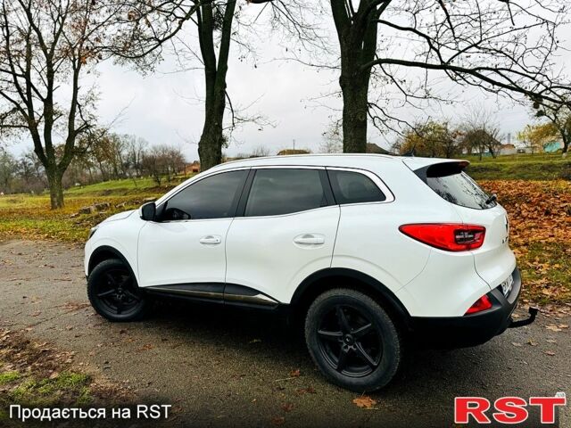 Білий Рено Kadjar, об'ємом двигуна 1.5 л та пробігом 67 тис. км за 18500 $, фото 7 на Automoto.ua
