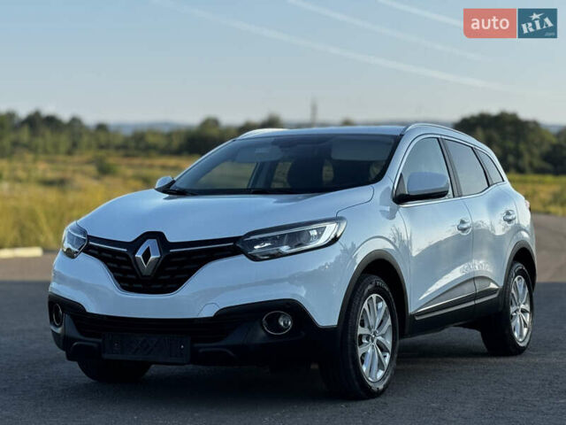 Белый Рено Kadjar, объемом двигателя 1.5 л и пробегом 155 тыс. км за 17700 $, фото 7 на Automoto.ua