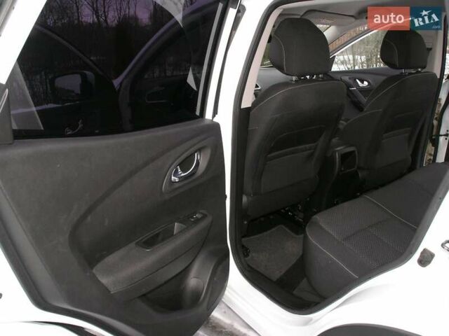 Белый Рено Kadjar, объемом двигателя 1.5 л и пробегом 230 тыс. км за 15500 $, фото 20 на Automoto.ua