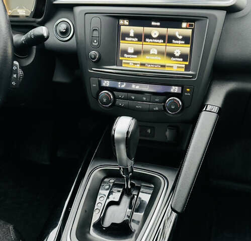 Белый Рено Kadjar, объемом двигателя 1.5 л и пробегом 67 тыс. км за 18500 $, фото 10 на Automoto.ua