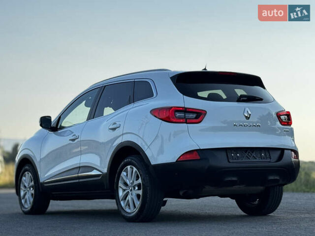 Белый Рено Kadjar, объемом двигателя 1.5 л и пробегом 155 тыс. км за 17700 $, фото 34 на Automoto.ua