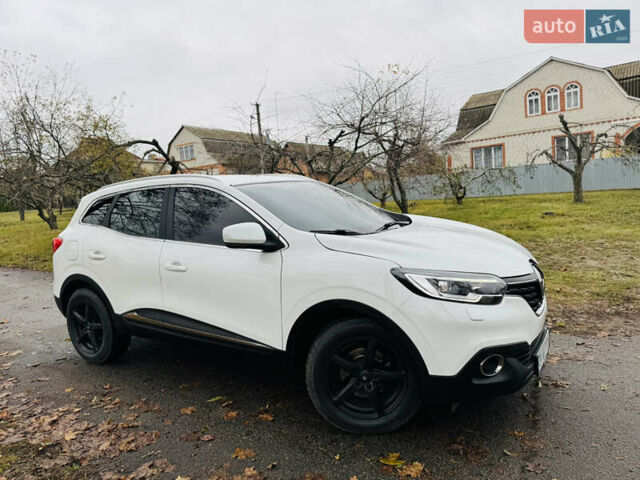 Белый Рено Kadjar, объемом двигателя 1.5 л и пробегом 67 тыс. км за 18500 $, фото 1 на Automoto.ua