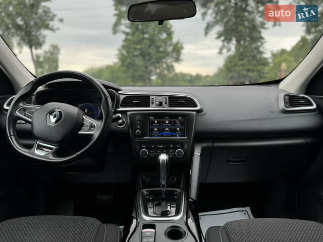 Белый Рено Kadjar, объемом двигателя 1.46 л и пробегом 158 тыс. км за 17200 $, фото 78 на Automoto.ua