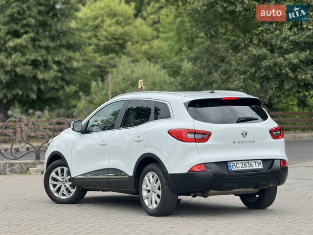 Белый Рено Kadjar, объемом двигателя 1.46 л и пробегом 158 тыс. км за 17200 $, фото 32 на Automoto.ua