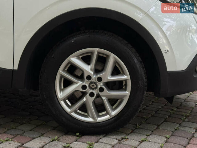 Белый Рено Kadjar, объемом двигателя 1.5 л и пробегом 182 тыс. км за 15500 $, фото 19 на Automoto.ua