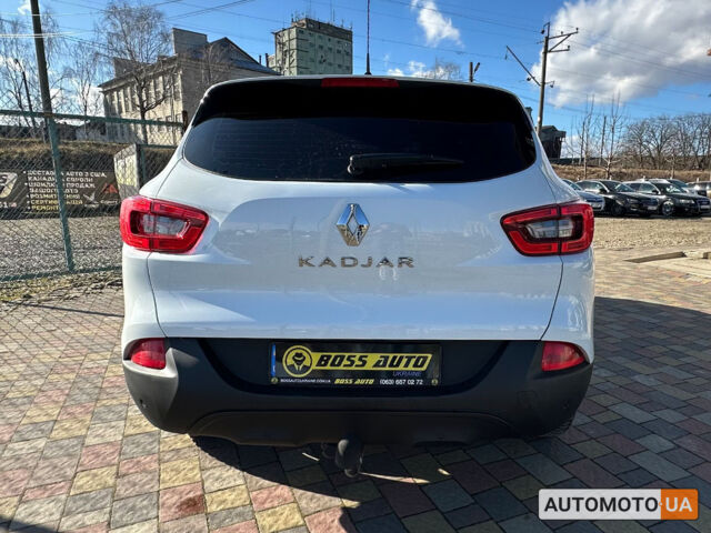 Белый Рено Kadjar, объемом двигателя 1.5 л и пробегом 259 тыс. км за 15999 $, фото 5 на Automoto.ua