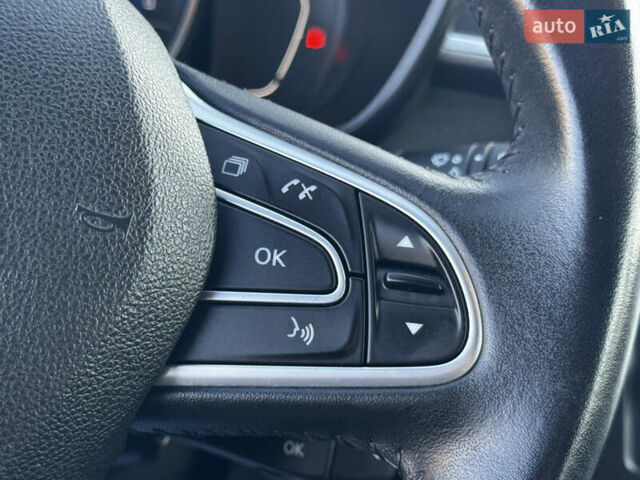 Белый Рено Kadjar, объемом двигателя 1.5 л и пробегом 155 тыс. км за 17700 $, фото 47 на Automoto.ua