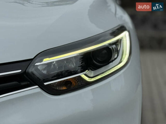Белый Рено Kadjar, объемом двигателя 1.46 л и пробегом 158 тыс. км за 17200 $, фото 21 на Automoto.ua