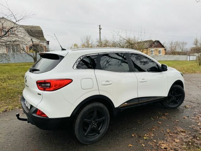 Белый Рено Kadjar, объемом двигателя 1.5 л и пробегом 67 тыс. км за 18500 $, фото 2 на Automoto.ua