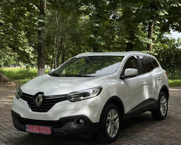 Белый Рено Kadjar, объемом двигателя 1.5 л и пробегом 182 тыс. км за 15500 $, фото 10 на Automoto.ua