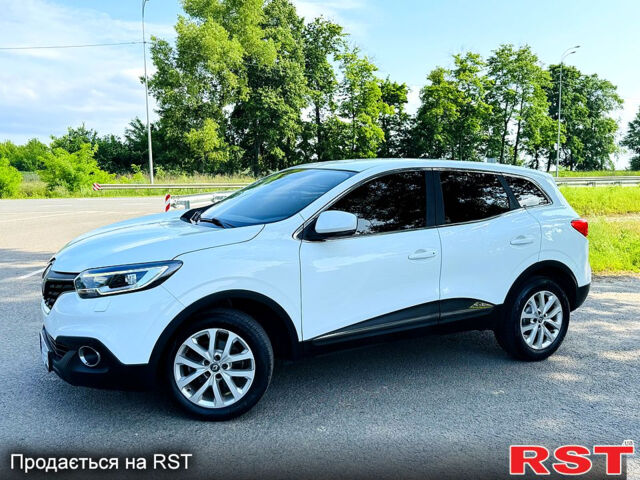 Белый Рено Kadjar, объемом двигателя 1.6 л и пробегом 67 тыс. км за 18500 $, фото 3 на Automoto.ua