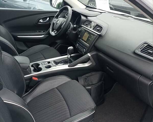 Белый Рено Kadjar, объемом двигателя 1.46 л и пробегом 182 тыс. км за 16800 $, фото 17 на Automoto.ua