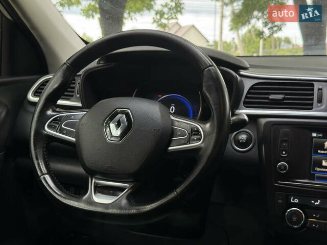 Белый Рено Kadjar, объемом двигателя 1.6 л и пробегом 182 тыс. км за 15500 $, фото 43 на Automoto.ua