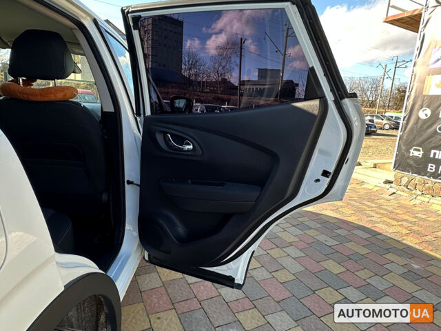 Белый Рено Kadjar, объемом двигателя 1.5 л и пробегом 259 тыс. км за 15999 $, фото 15 на Automoto.ua