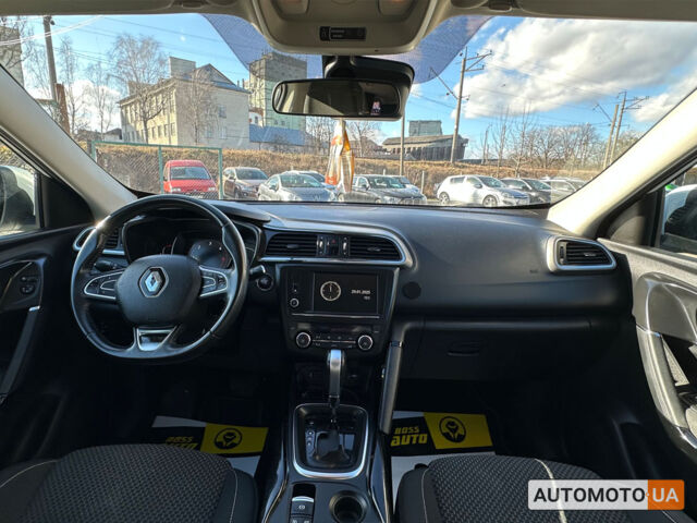 Белый Рено Kadjar, объемом двигателя 1.5 л и пробегом 259 тыс. км за 15999 $, фото 17 на Automoto.ua