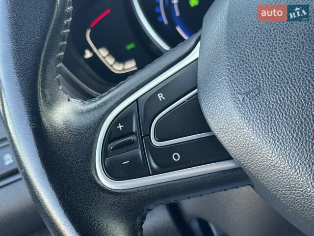 Белый Рено Kadjar, объемом двигателя 1.5 л и пробегом 155 тыс. км за 17700 $, фото 46 на Automoto.ua