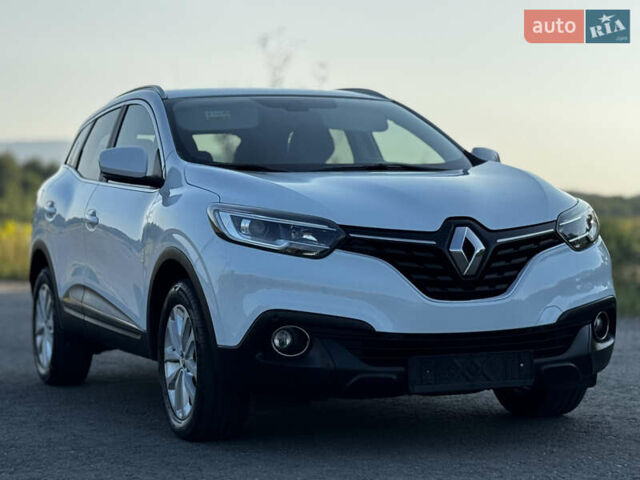 Белый Рено Kadjar, объемом двигателя 1.5 л и пробегом 155 тыс. км за 17700 $, фото 11 на Automoto.ua