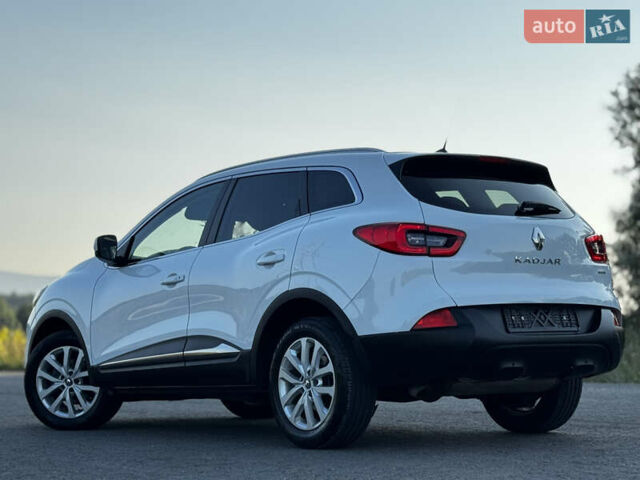Белый Рено Kadjar, объемом двигателя 1.5 л и пробегом 155 тыс. км за 17700 $, фото 30 на Automoto.ua