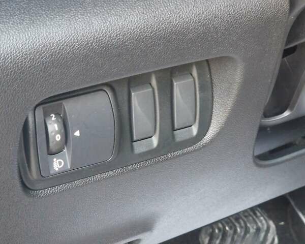 Білий Рено Kadjar, об'ємом двигуна 1.46 л та пробігом 222 тис. км за 17700 $, фото 35 на Automoto.ua