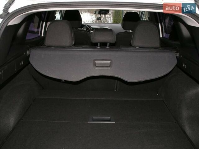 Белый Рено Kadjar, объемом двигателя 1.5 л и пробегом 230 тыс. км за 15500 $, фото 4 на Automoto.ua